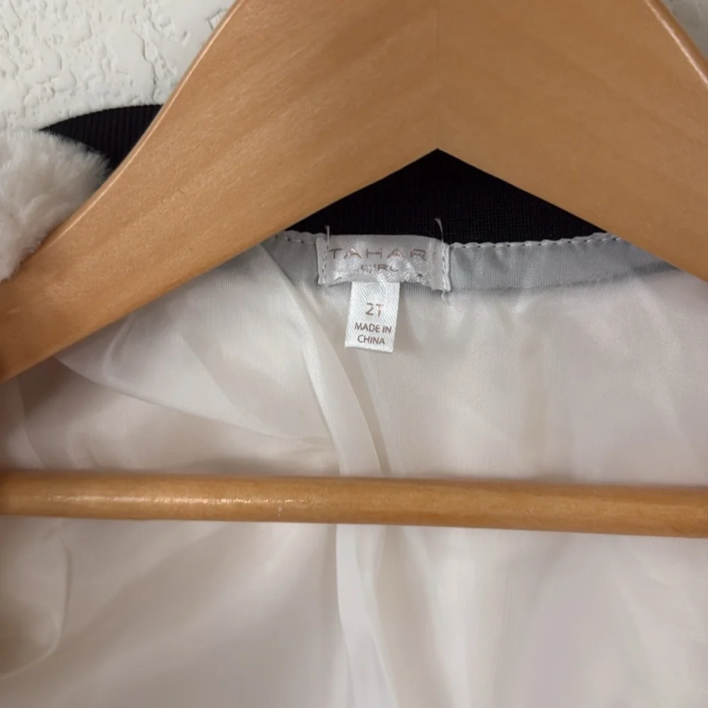 Tahari white puffer